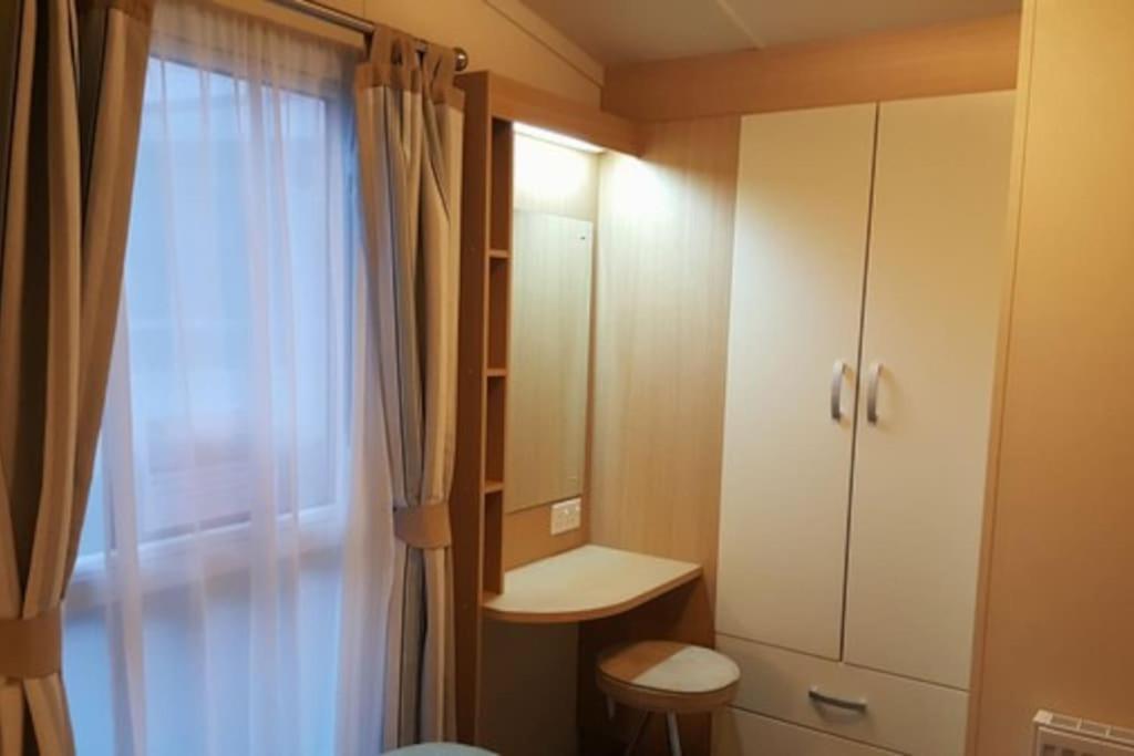 Cozy And Relaxing With Stunning Sea Views Apartment Lytchett Minster Екстериор снимка